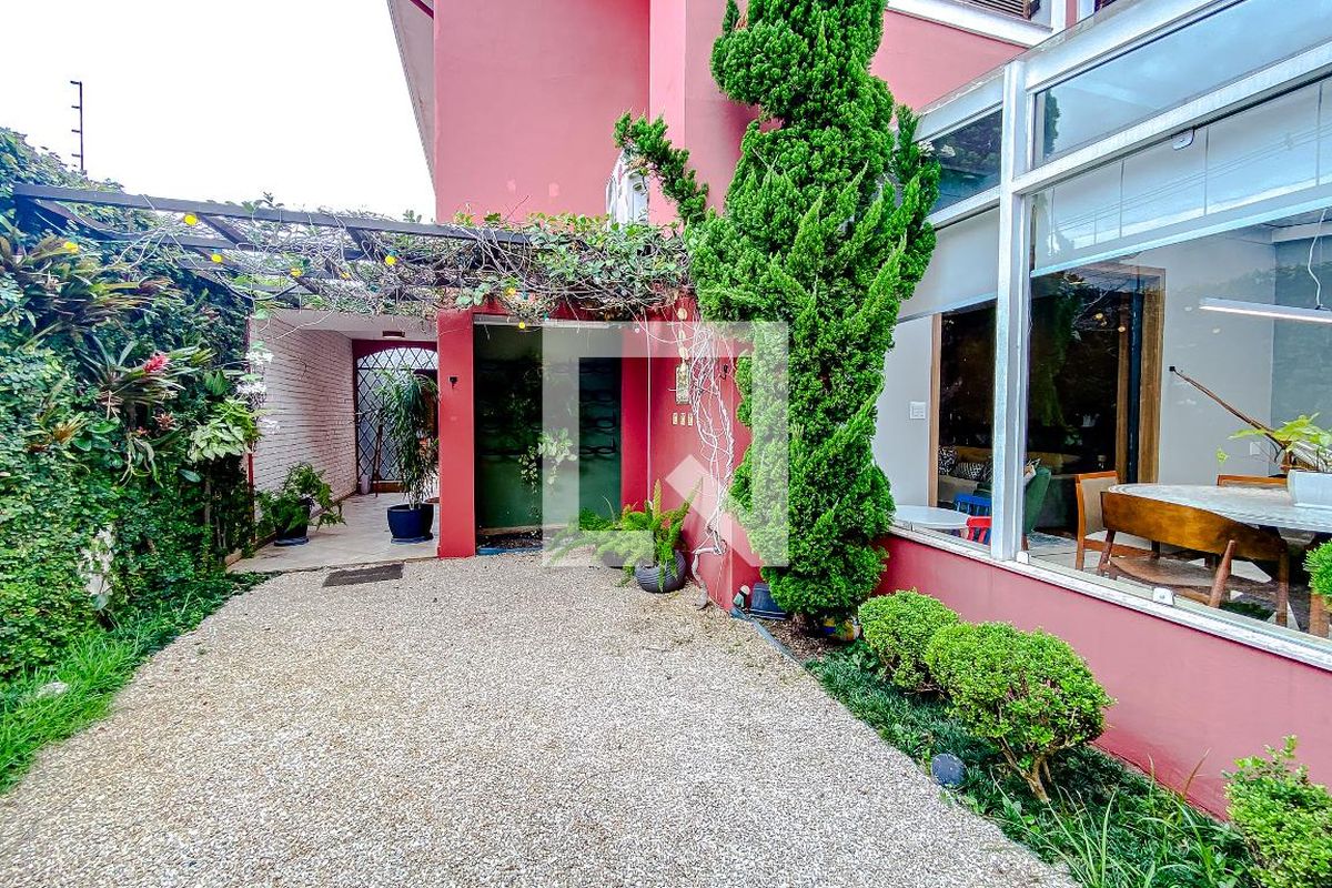 Casa, 5 quartos, 240 m² - Foto 63