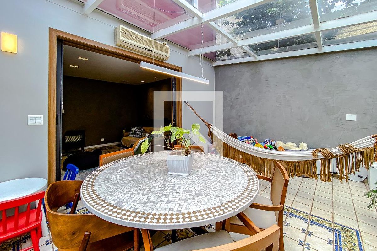 Casa, 5 quartos, 240 m² - Foto 15