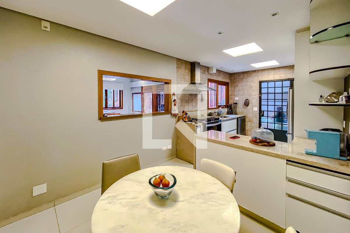 Casa, 5 quartos, 240 m² - Foto 51