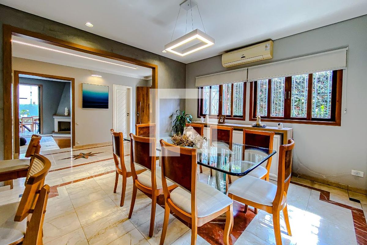 Casa, 5 quartos, 240 m² - Foto 10