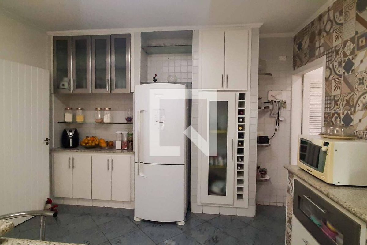 Casa, 3 quartos, 250 m² - Foto 182
