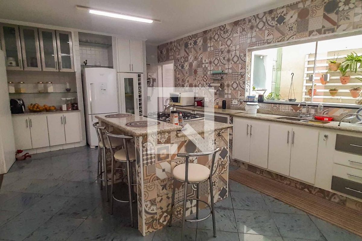 Casa, 3 quartos, 250 m² - Foto 166