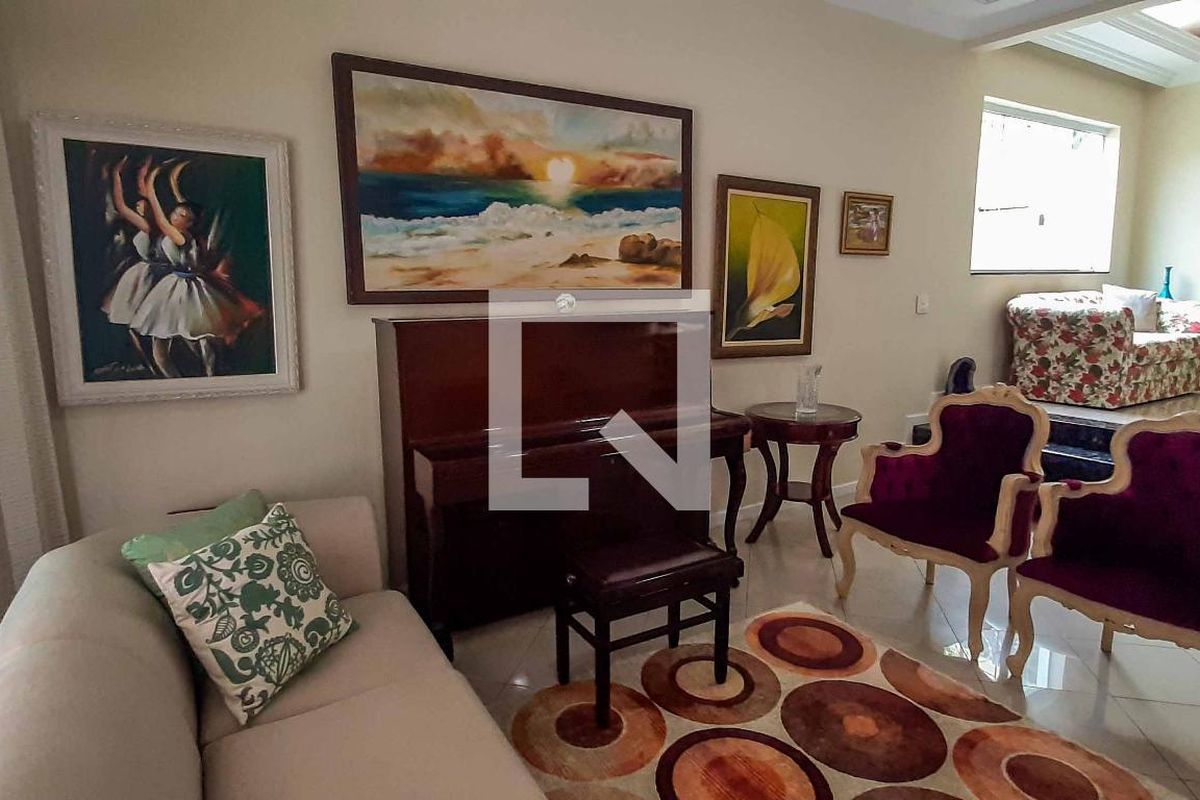 Casa, 3 quartos, 250 m² - Foto 4
