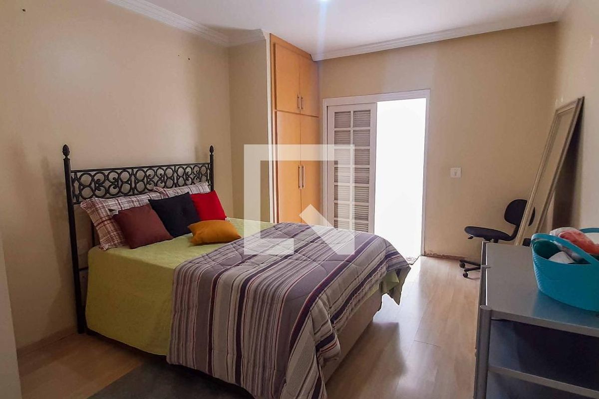 Casa, 3 quartos, 250 m² - Foto 136