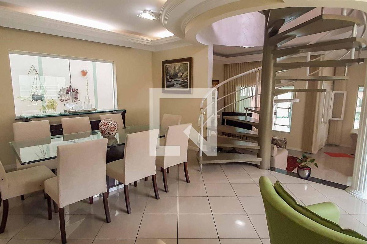 Casa, 3 quartos, 250 m² - Foto 30