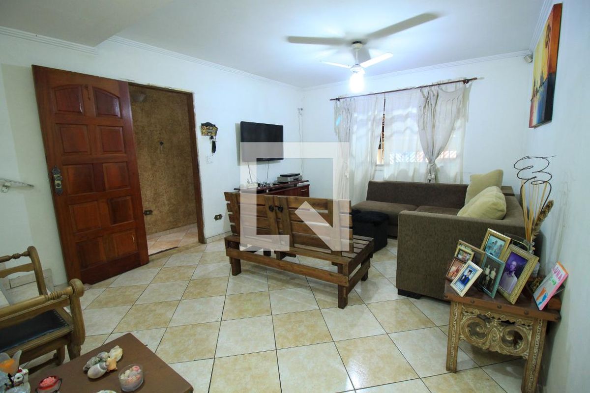 Casa, 3 quartos, 144 m² - Foto 2