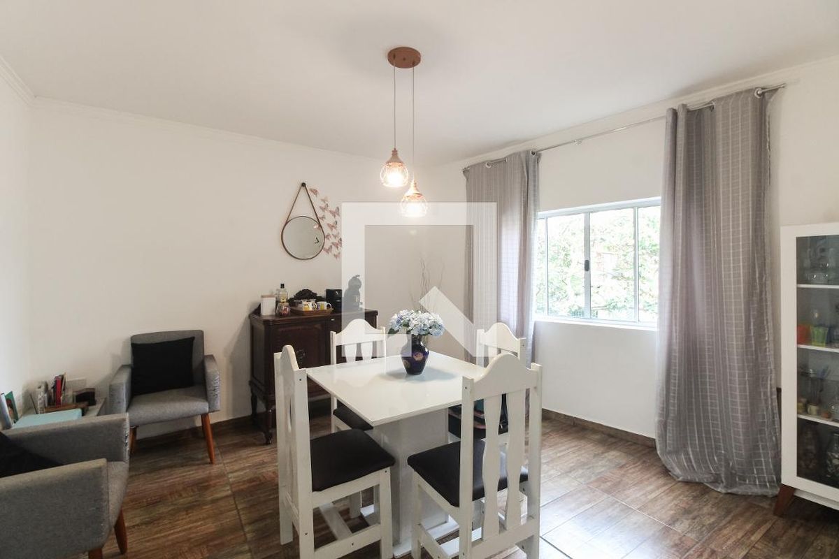 Casa, 3 quartos, 182 m² - Foto 2