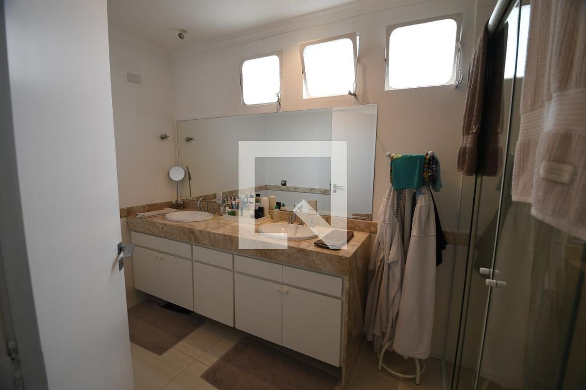 Apartamento à Venda - Cambuí, 3 Quartos,  138 m2 em , Campinas - sp | SoloBR