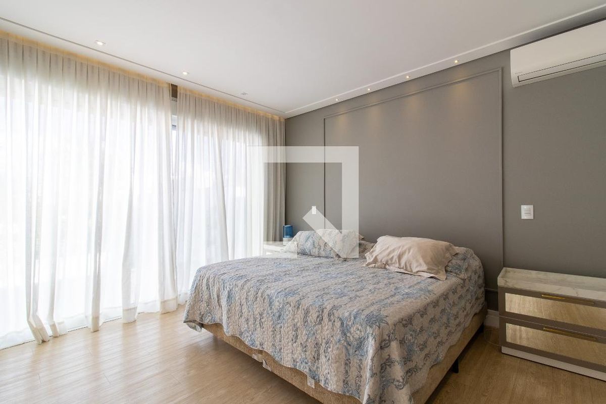 Casa à Venda - Fazenda Santa Cândida, 3 Quartos,  372 m2 em , Campinas - sp | SoloBR