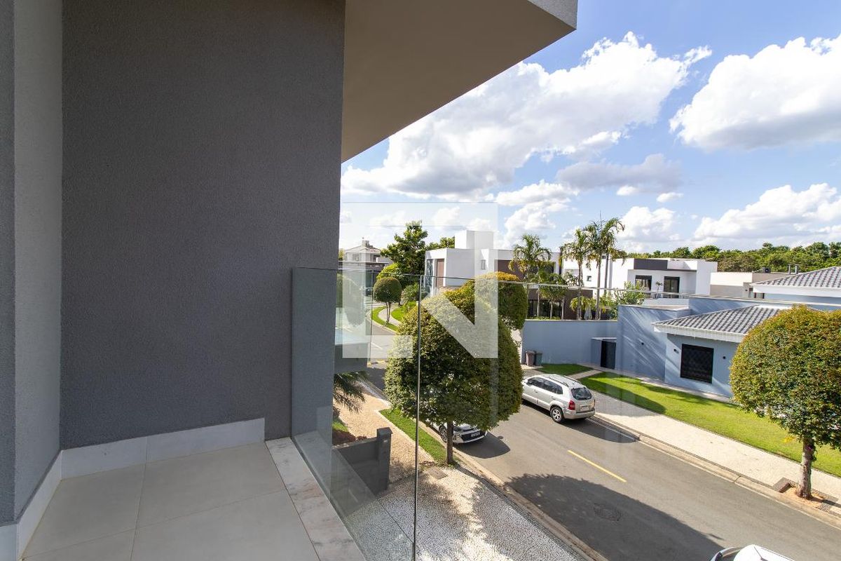 Casa à Venda - Fazenda Santa Cândida, 3 Quartos,  372 m2 em , Campinas - sp | SoloBR