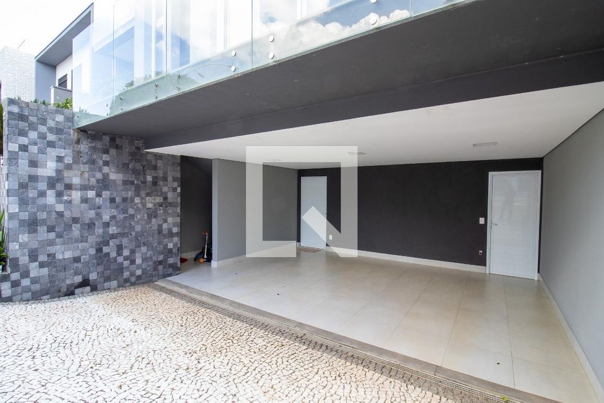 Casa à Venda - Fazenda Santa Cândida, 3 Quartos,  372 m2 em , Campinas - sp | SoloBR