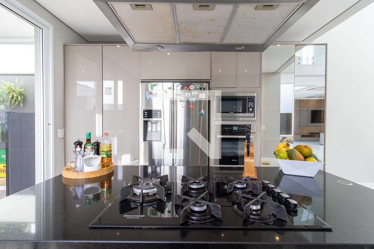 Casa à Venda - Fazenda Santa Cândida, 3 Quartos,  372 m2 em , Campinas - sp | SoloBR
