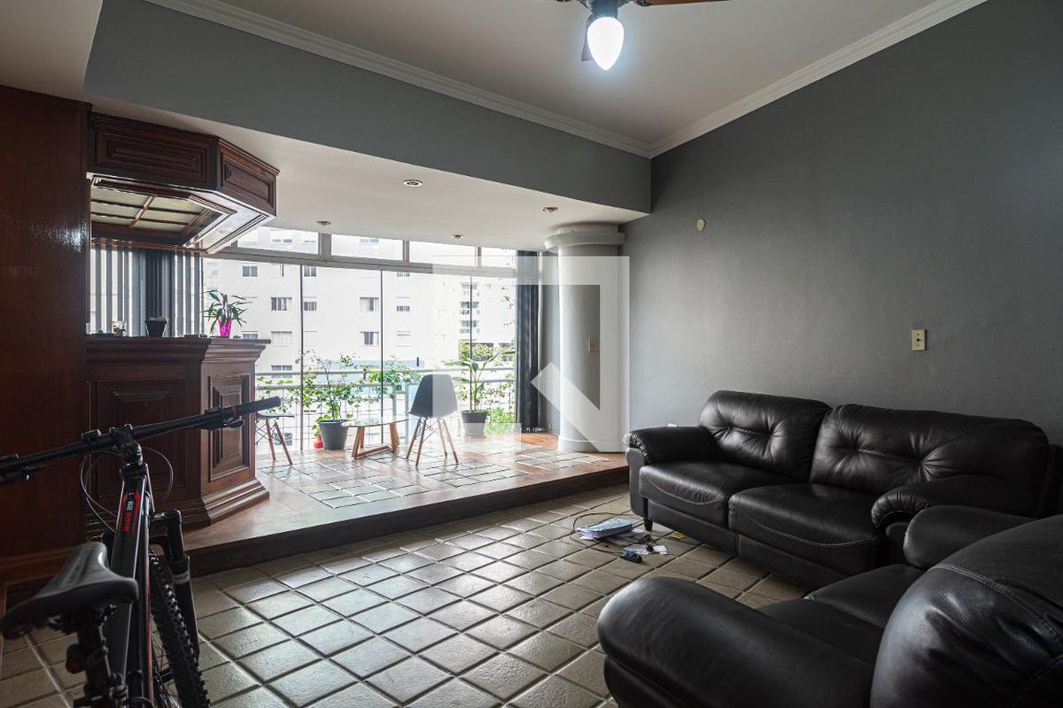 Apartamento, 3 quartos, 152 m² - Foto 2