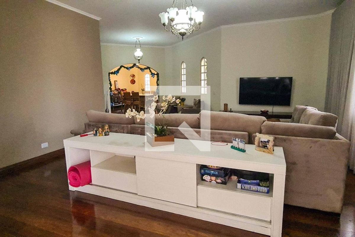 Casa, 4 quartos, 330 m² - Foto 2