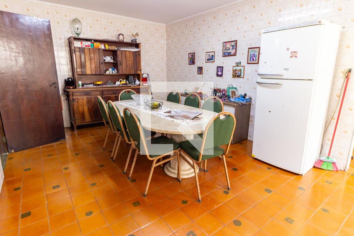 Casa, 3 quartos, 240 m² - Foto 58