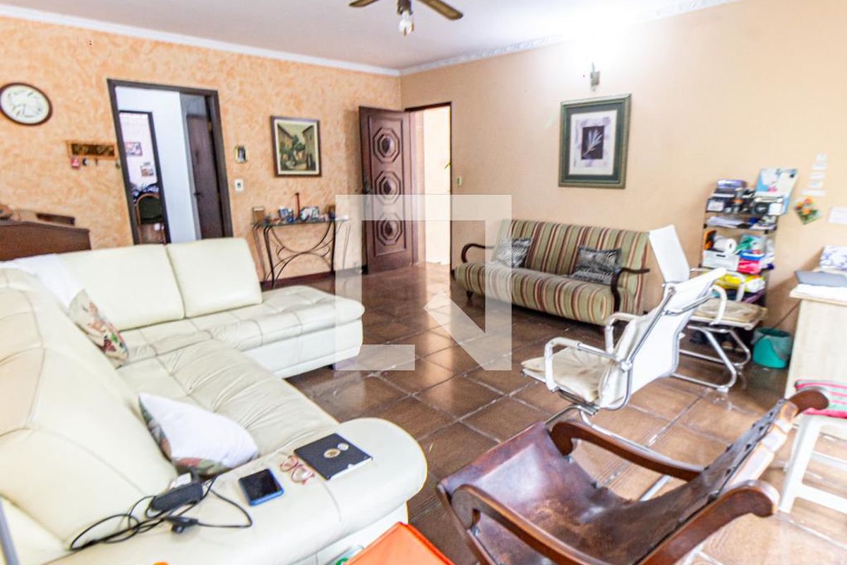 Casa, 3 quartos, 240 m² - Foto 6