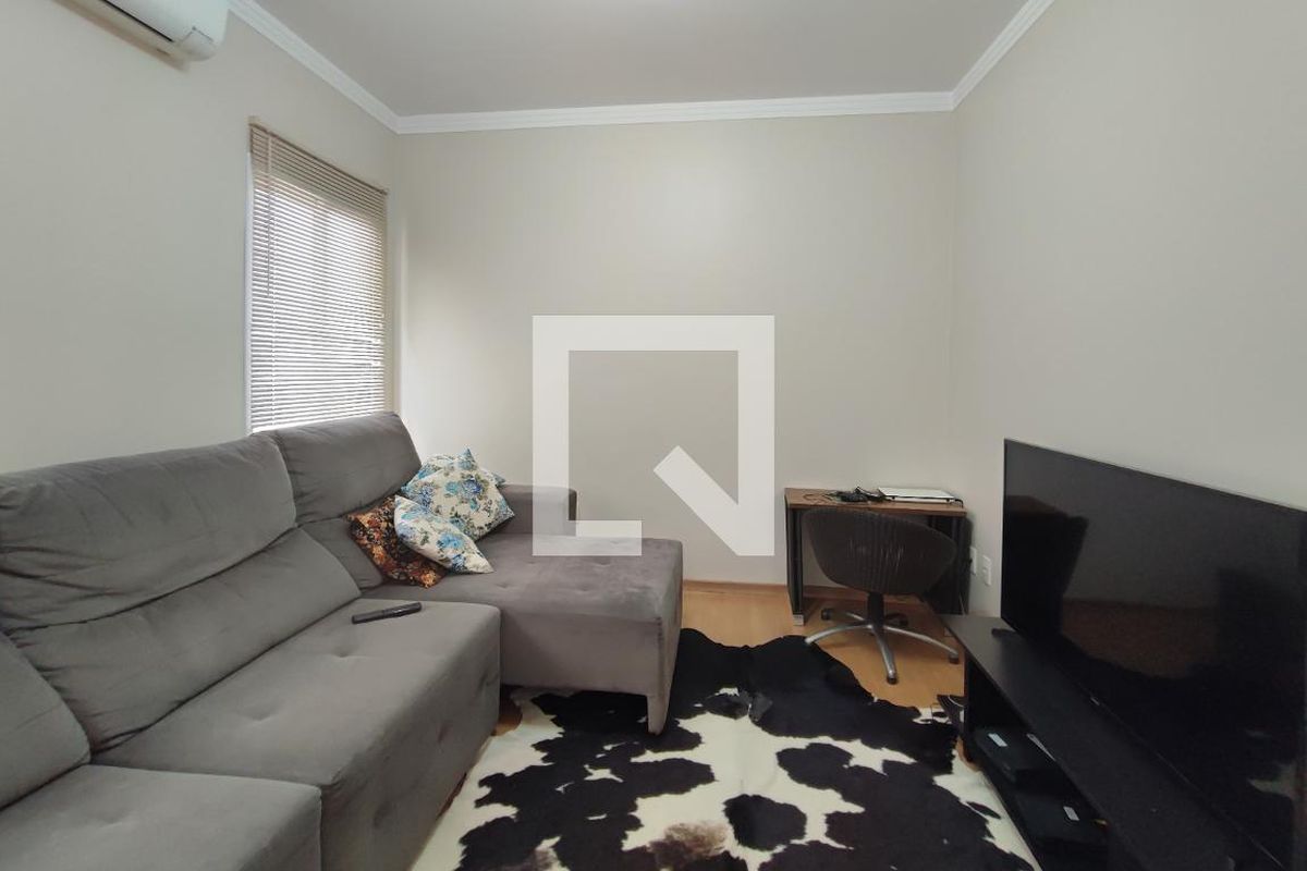 Casa à Venda - Jardim do Lago, 4 Quartos,  335 m2 em , Campinas - sp | SoloBR