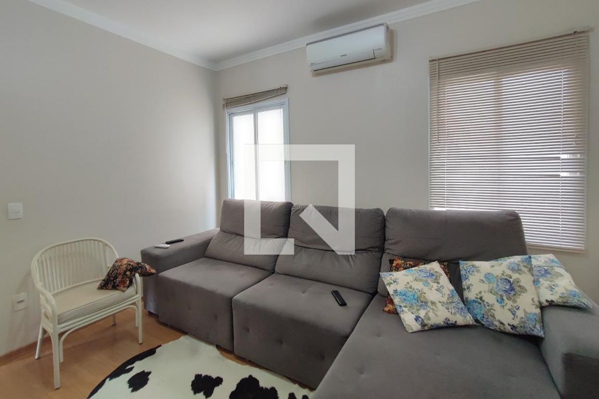 Casa à Venda - Jardim do Lago, 4 Quartos,  335 m2 em , Campinas - sp | SoloBR