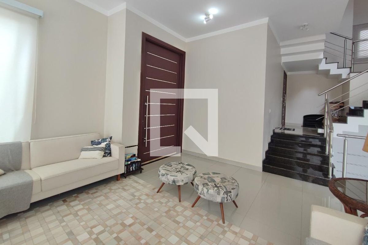 Casa à Venda - Jardim do Lago, 4 Quartos,  335 m2 em , Campinas - sp | SoloBR