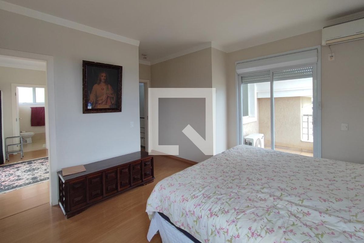Casa à Venda - Jardim do Lago, 4 Quartos,  335 m2 em , Campinas - sp | SoloBR