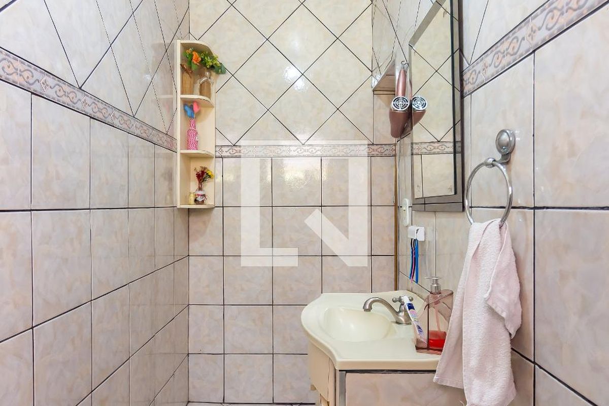 Casa, 3 quartos, 230 m² - Foto 30