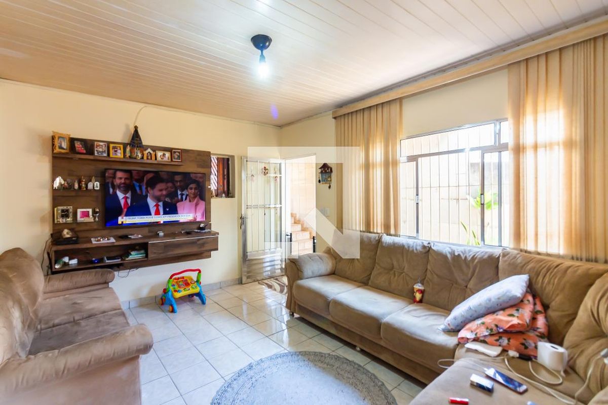 Casa, 3 quartos, 230 m² - Foto 6