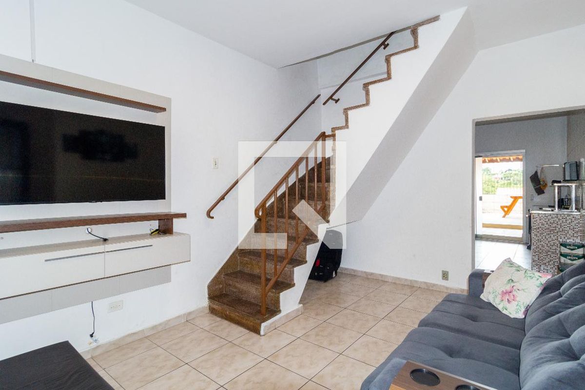 Casa, 2 quartos, 108 m² - Foto 2