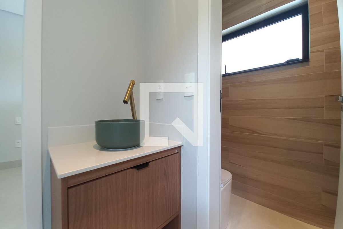 Casa à Venda - Swiss Park, 3 Quartos,  360 m2 em , Campinas - sp | SoloBR