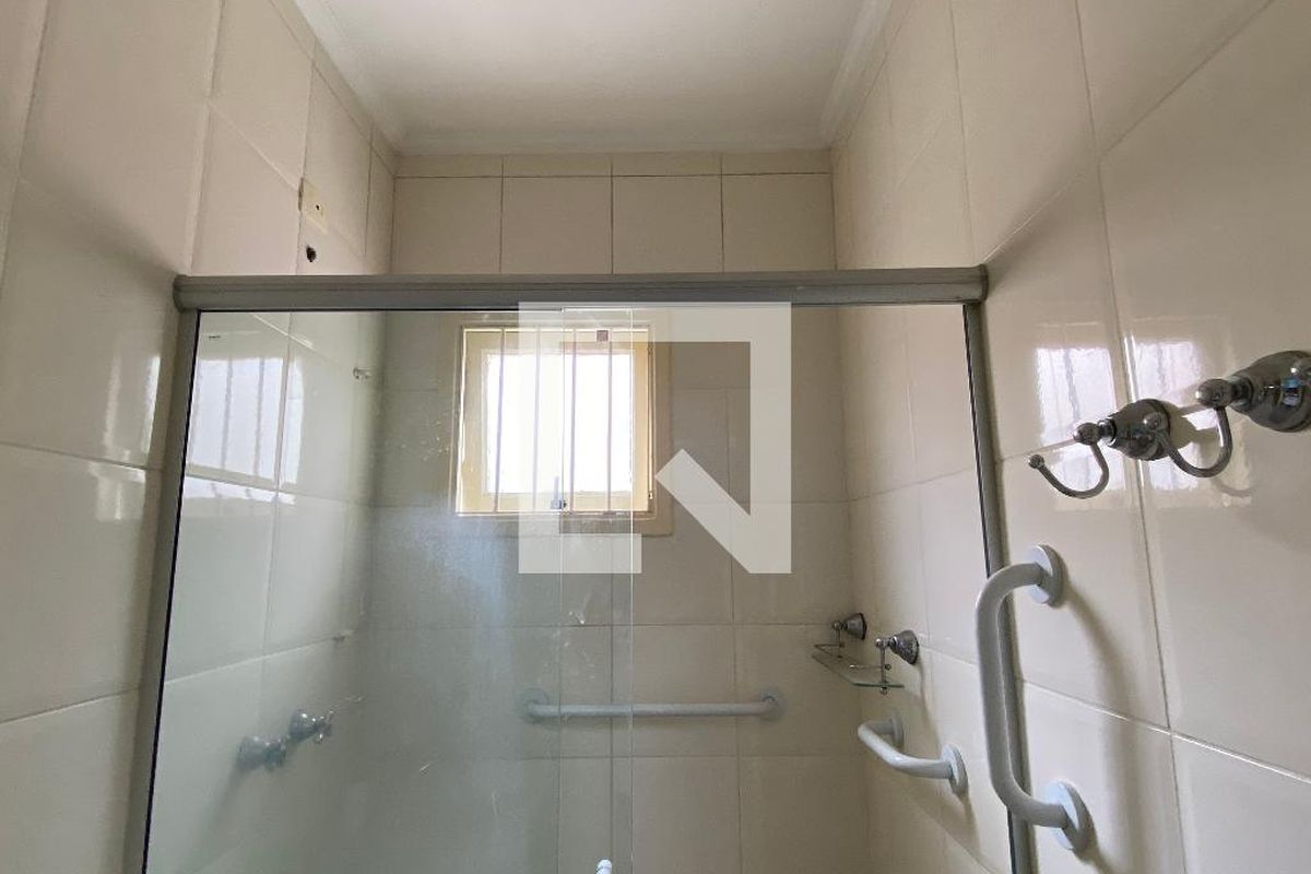 Casa, 3 quartos, 209 m² - Foto 68