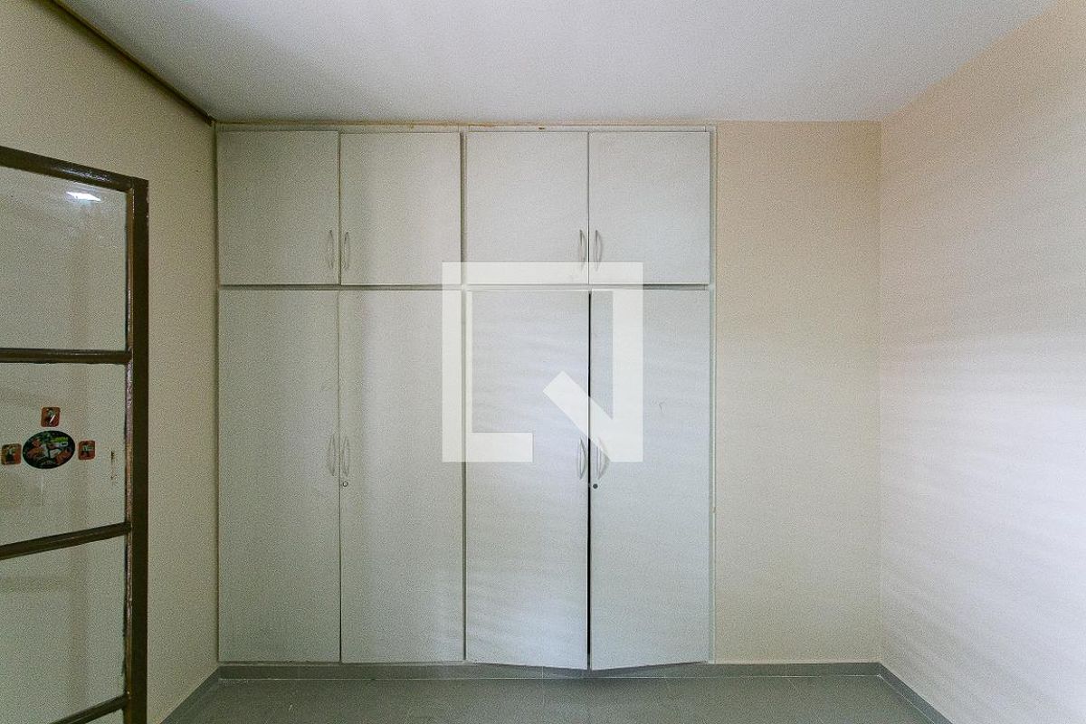 Casa, 3 quartos, 240 m² - Foto 30