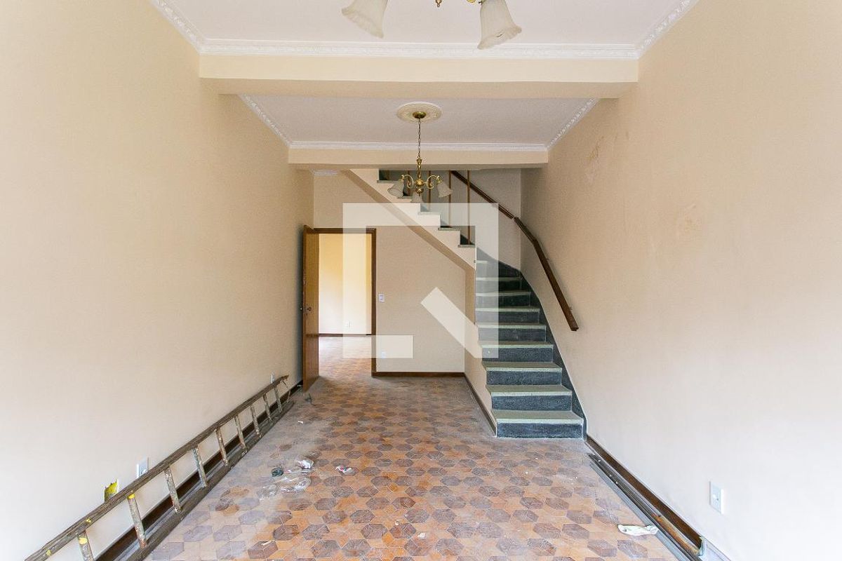 Casa, 3 quartos, 240 m² - Foto 4