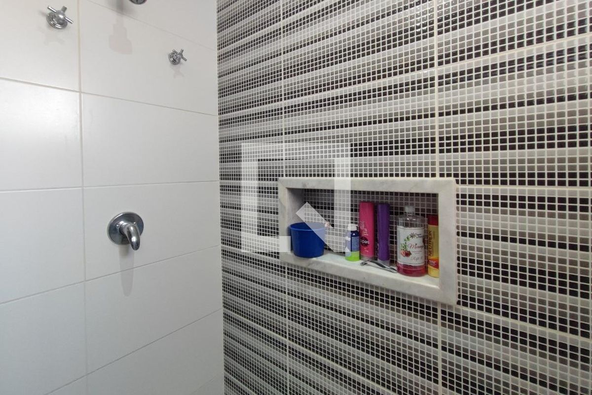 Casa à Venda - Swiss Park, 4 Quartos,  300 m2 em , Campinas - sp | SoloBR