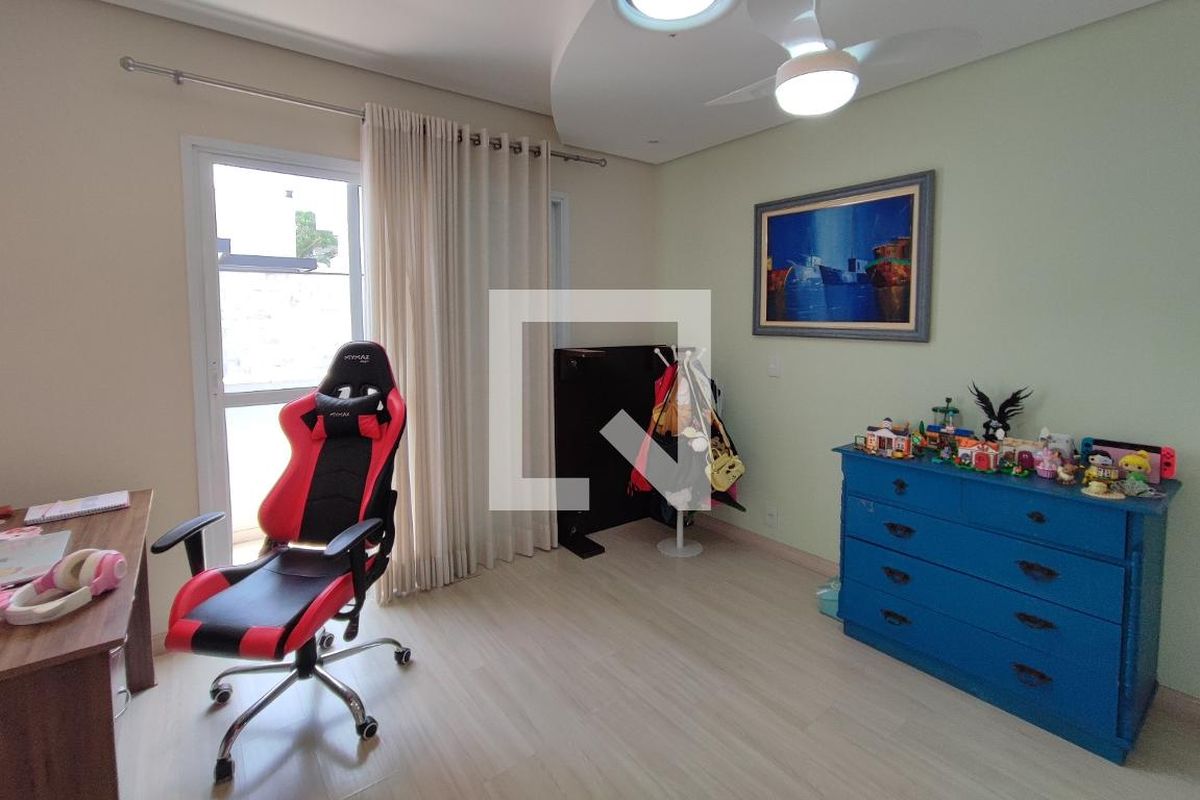 Casa à Venda - Swiss Park, 4 Quartos,  300 m2 em , Campinas - sp | SoloBR