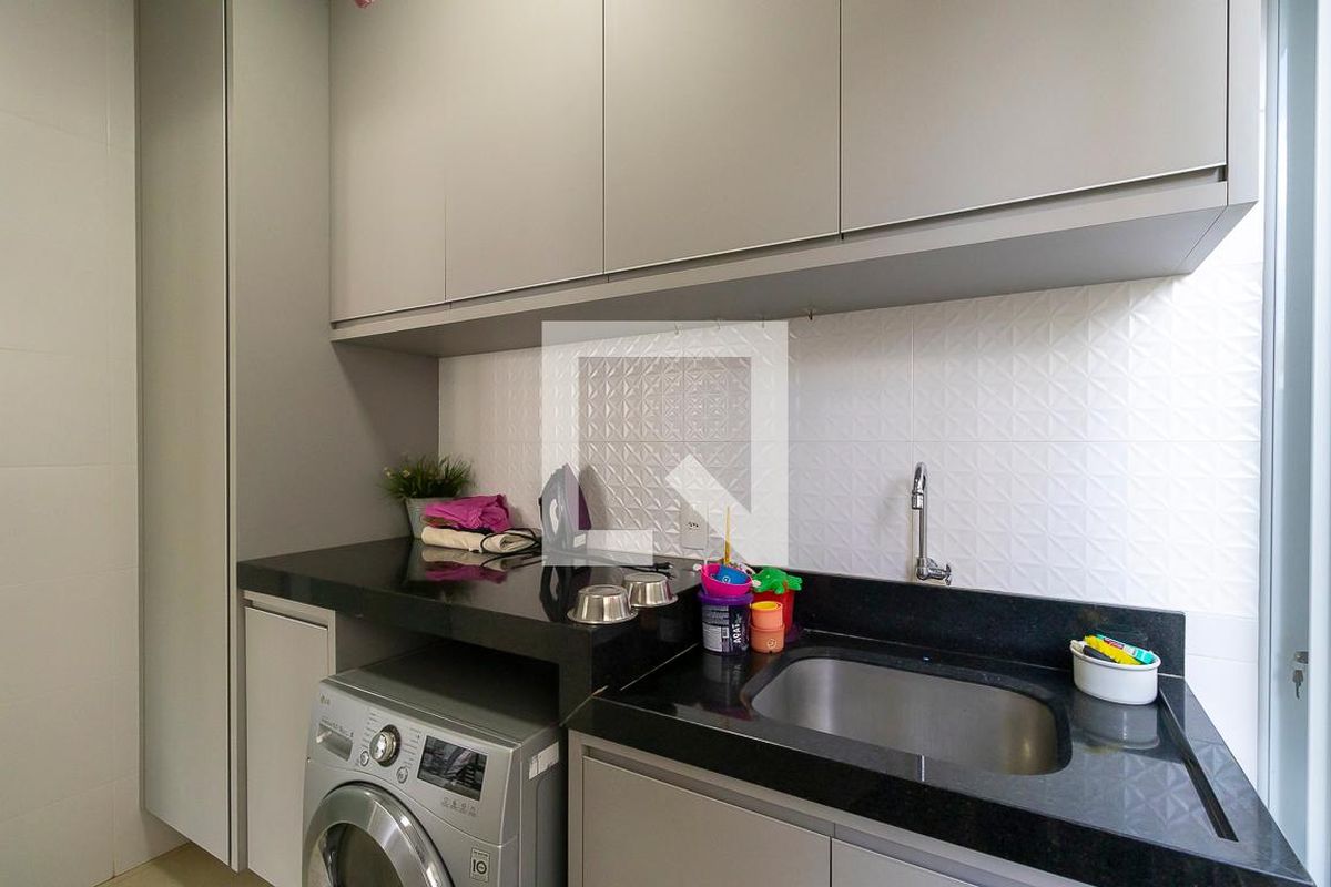 Casa à Venda - Swiss Park, 5 Quartos,  360 m2 em , Campinas - sp | SoloBR