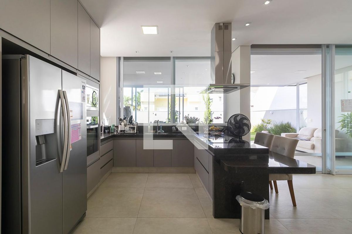 Casa à Venda - Swiss Park, 5 Quartos,  360 m2 em , Campinas - sp | SoloBR