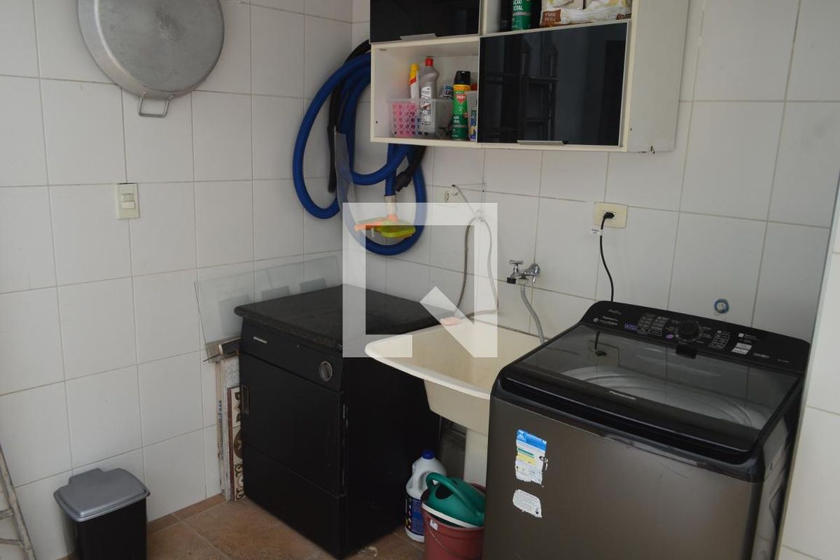 Casa, 3 quartos, 218 m² - Foto 64