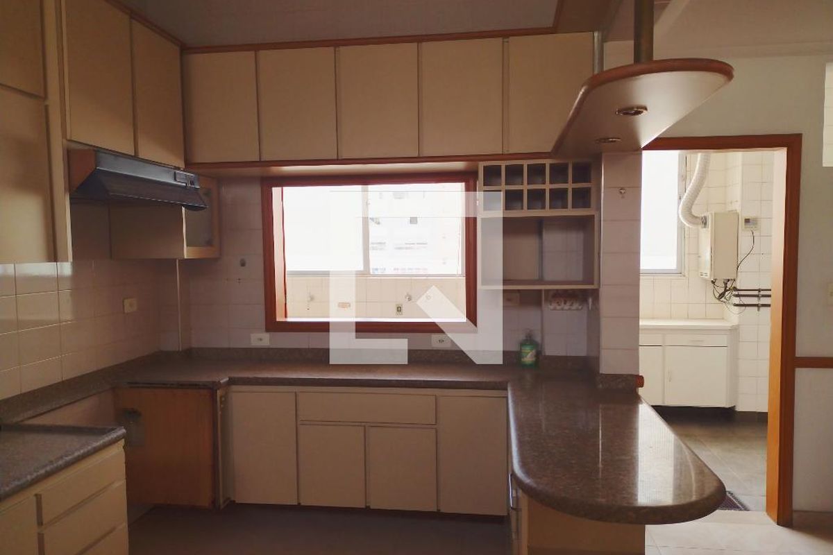 Apartamento, 3 quartos, 243 m² - Foto 98