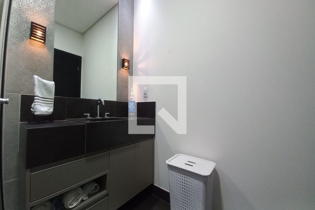 Casa à Venda - Swiss Park, 3 Quartos,  420 m2 em , Campinas - sp | SoloBR