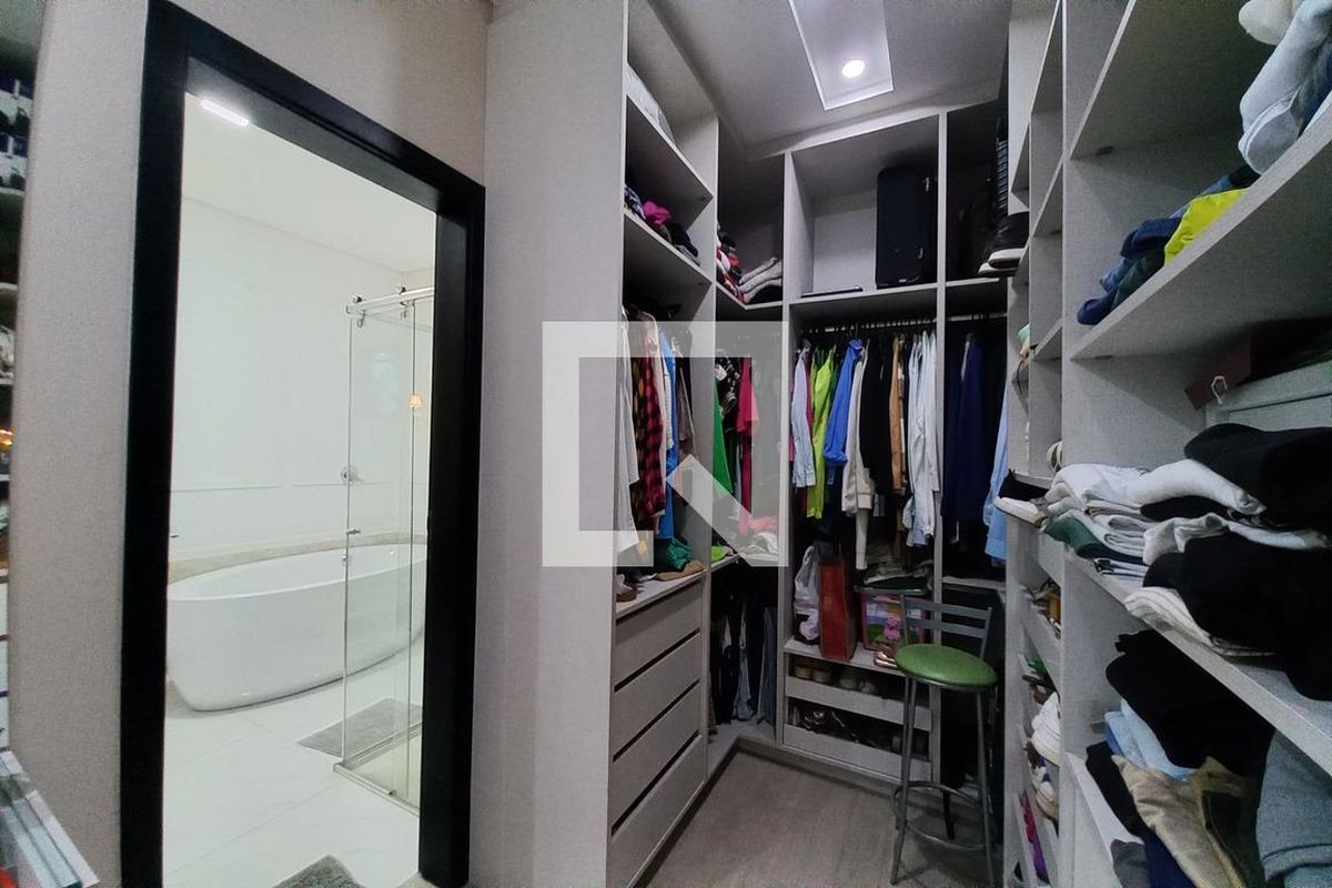 Casa à Venda - Swiss Park, 3 Quartos,  420 m2 em , Campinas - sp | SoloBR