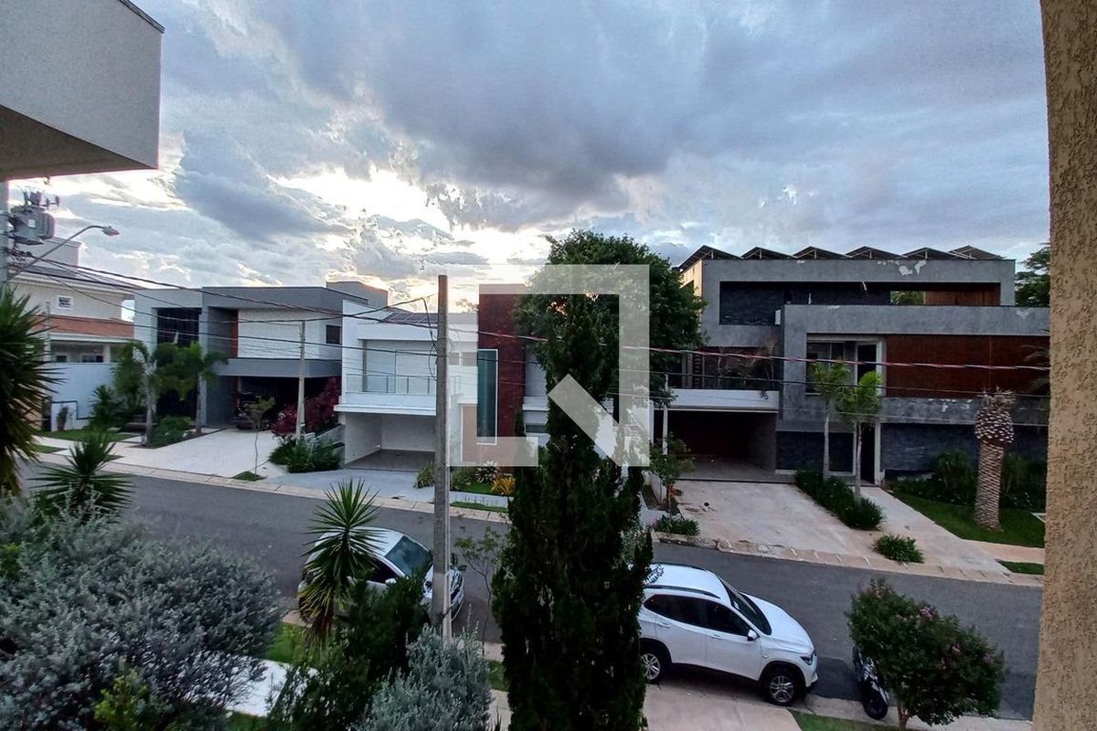 Casa à Venda - Swiss Park, 3 Quartos,  420 m2 em , Campinas - sp | SoloBR