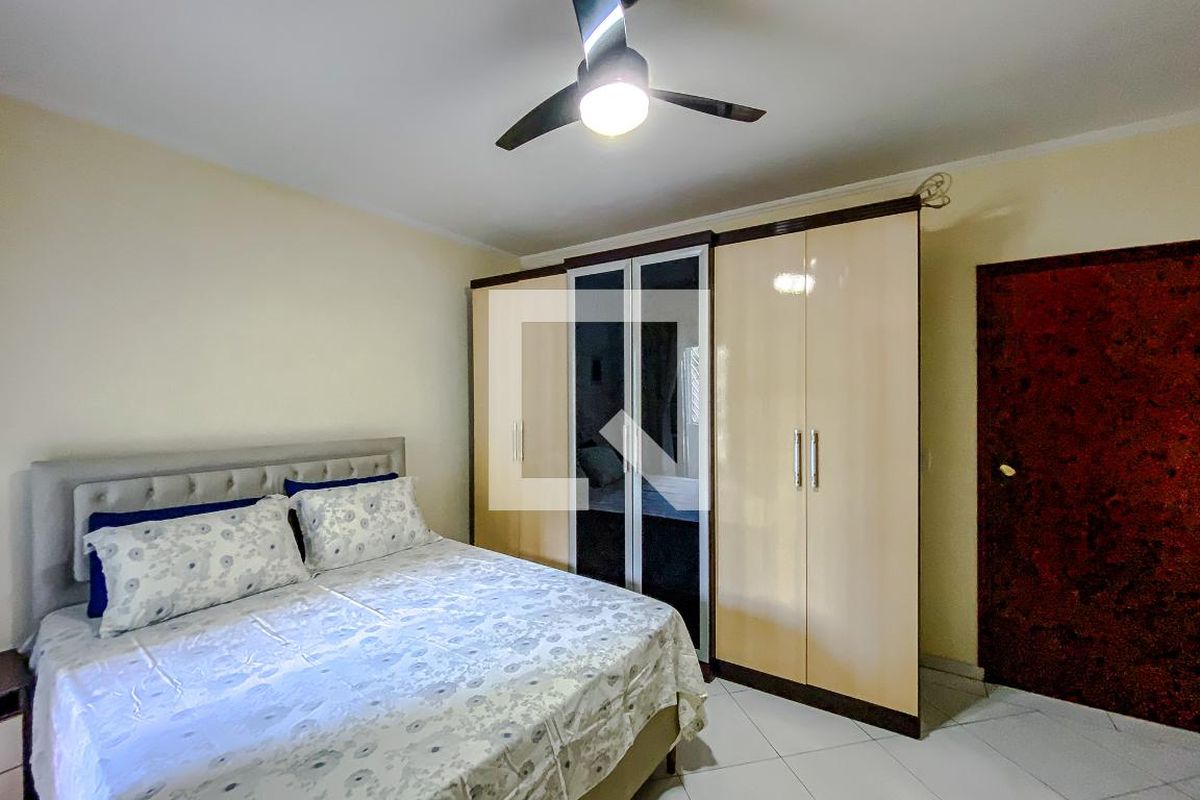 Casa, 3 quartos, 200 m² - Foto 10
