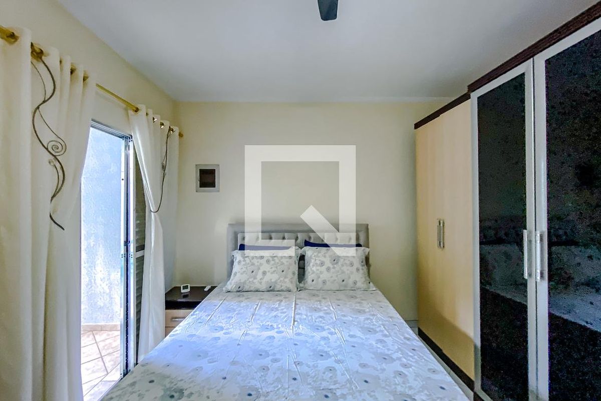 Casa, 3 quartos, 200 m² - Foto 14