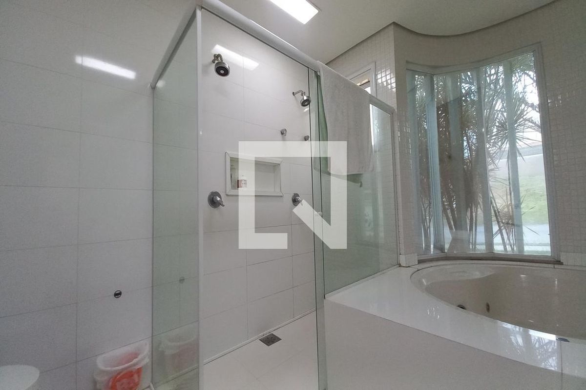 Casa à Venda - Swiss Park, 4 Quartos,  420 m2 em , Campinas - sp | SoloBR