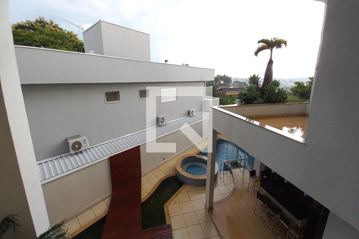 Casa à Venda - Swiss Park, 4 Quartos,  420 m2 em , Campinas - sp | SoloBR