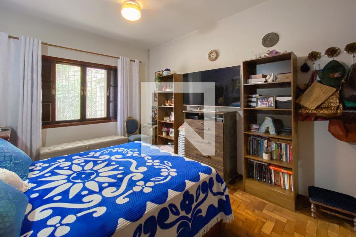 Casa, 4 quartos, 225 m² - Foto 40