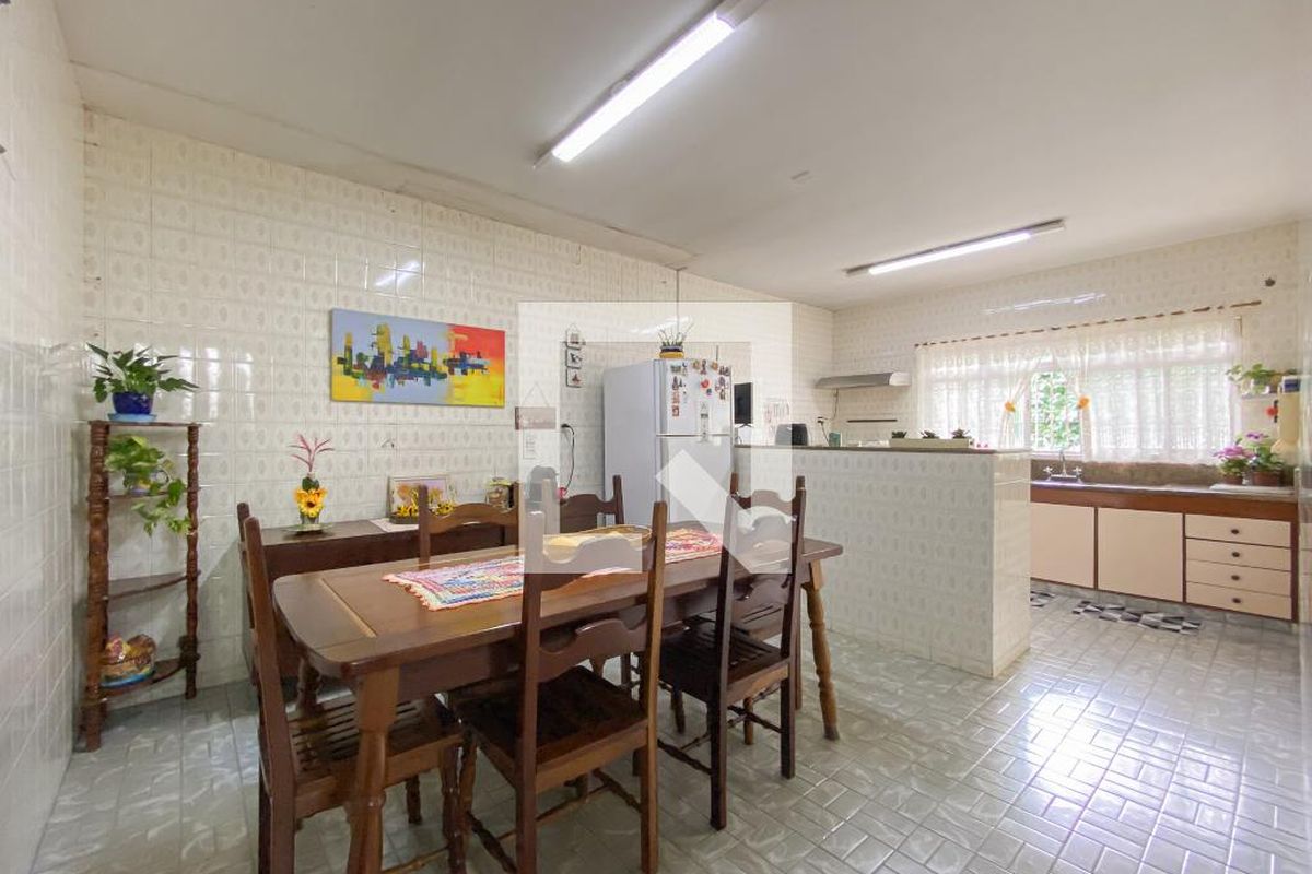 Casa, 4 quartos, 225 m² - Foto 108