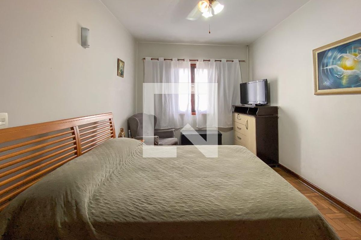 Casa, 4 quartos, 225 m² - Foto 54