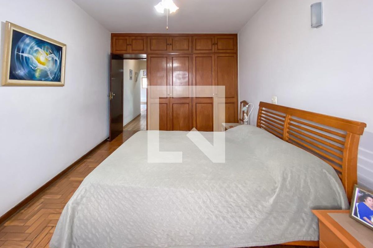 Casa, 4 quartos, 225 m² - Foto 60
