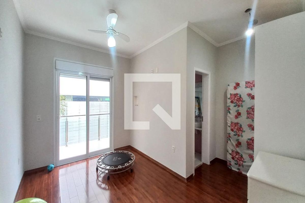 Casa à Venda - Swiss Park, 4 Quartos,  375 m2 em , Campinas - sp | SoloBR