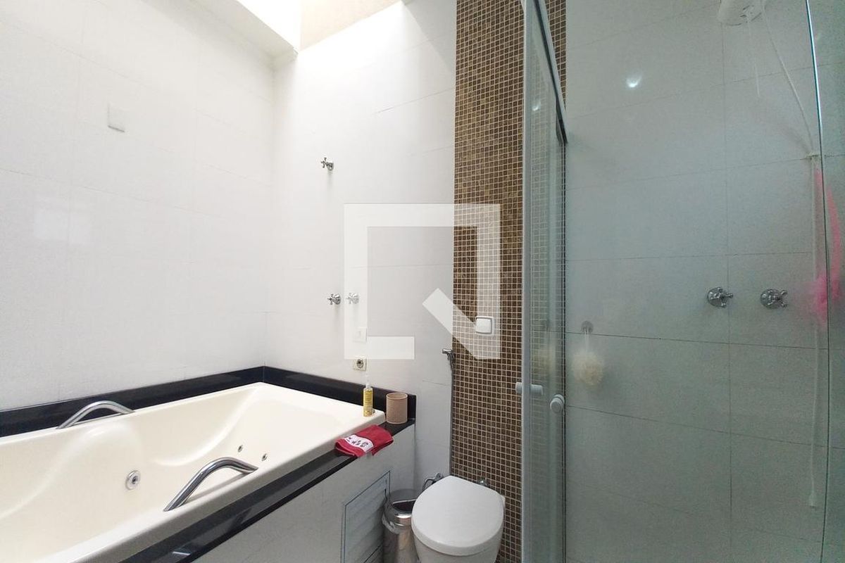 Casa à Venda - Swiss Park, 4 Quartos,  375 m2 em , Campinas - sp | SoloBR